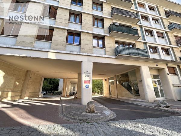 APPARTEMENT 2P / ORLEANS DUNOIS / BALCON / PARKING / CAVE