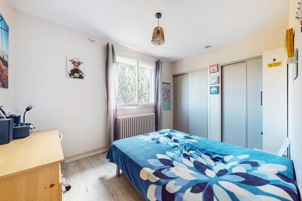 Maison T6 piscine, jardin, hangar 