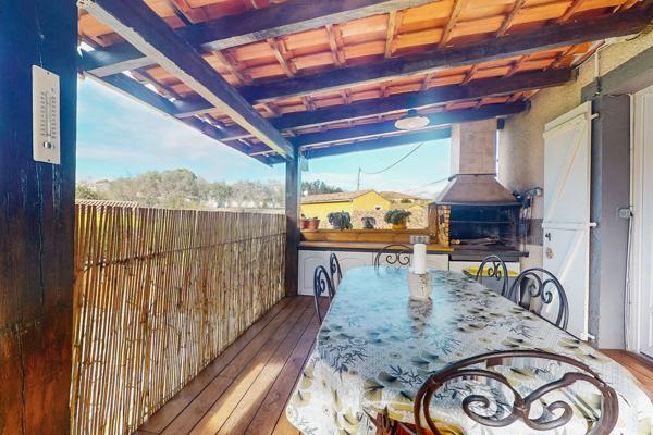 Maison T6 piscine, jardin, hangar 