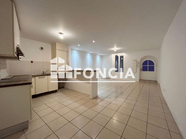 Location Appartement 4 pièces 81.95 m² - 2 RUE MASSOL Beziers 34500