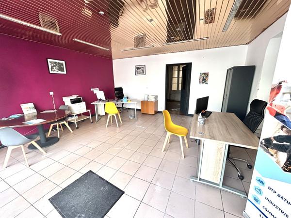 Immeuble 8 pièces 102 m2