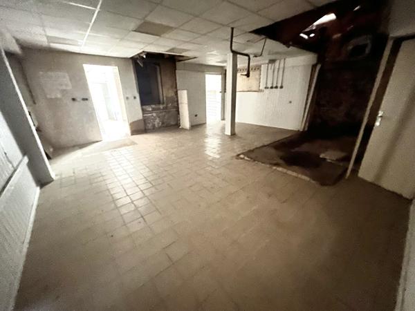Immeuble 8 pièces 102 m2