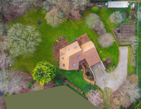 Maison à Sargé-lès-le-Mans, 72190 - 6 pièces 165m²