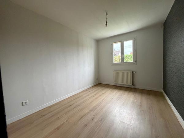Maison - 5 pièces - 85 m²