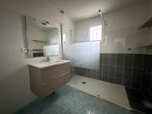 Maison - 5 pièces - 85 m²