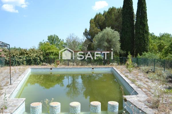 8 gîtes, Mazet, Atelier, Grange, d'environ 696 m2 sur terrain de 2 h