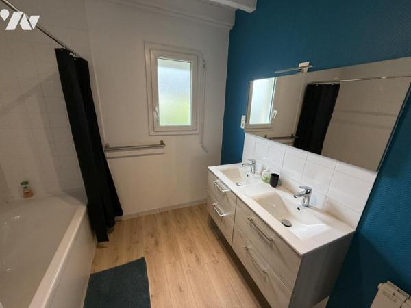 Maison à proximité du centre bourg de PORTBAIL