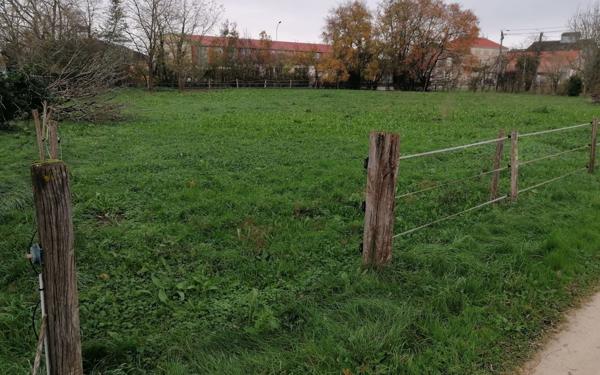 Terrain à vendre    Prahecq