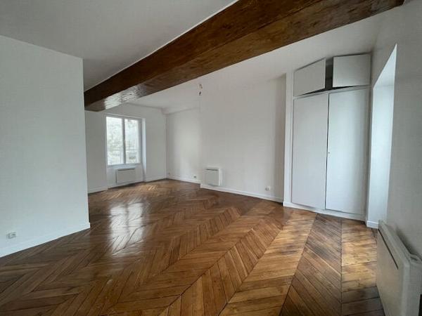 Rue de Tournon - Bel Appartement ancien rénové