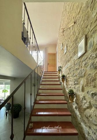 Mallemort (13370) Mas de caractère sur une belle parcelle arborée de 10.000m²