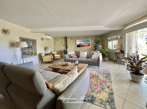 Mallemort (13370) Mas de caractère sur une belle parcelle arborée de 10.000m²