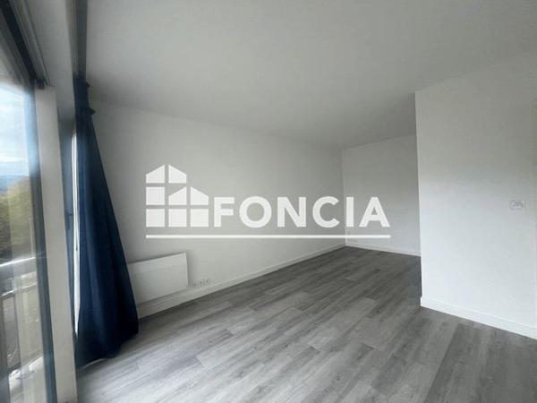 Location Studio 27.92 m² - 34 & 36, AVENUE VERDUN Meylan 38240