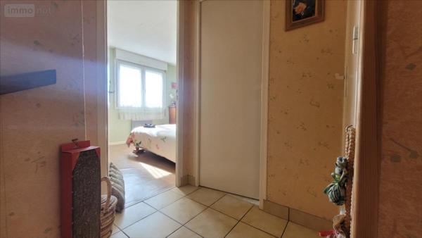 Maison de ville à vendre à Marans en Charente-Maritime (17230), ref : JO01