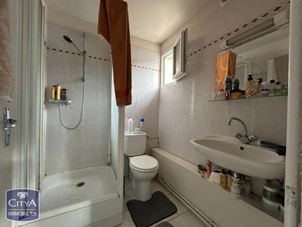 Immeuble à vendre 176.71m²