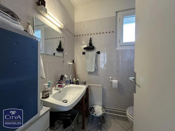 Immeuble à vendre 176.71m²