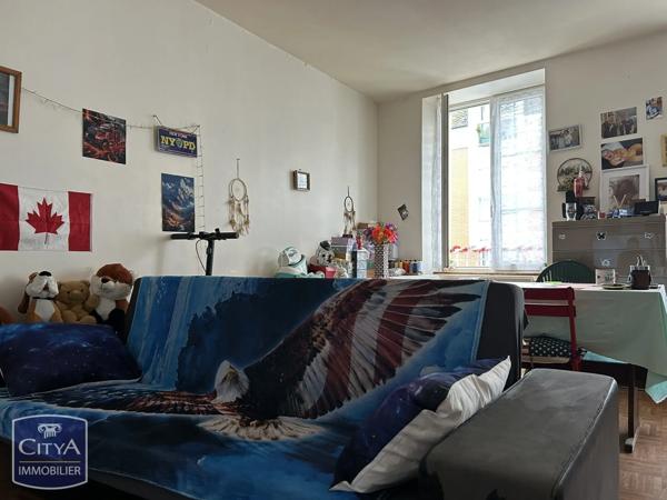 Immeuble à vendre 176.71m²