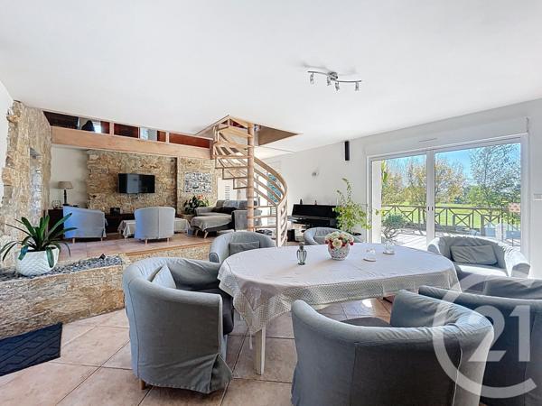 Maison à vendre  6 pièces - 175 m2 VEZINS - 49