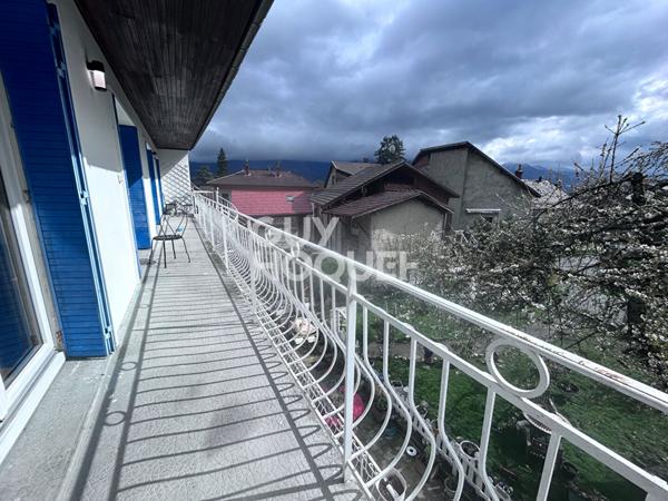 APPARTEMENT T5 DE 143 M² HAB A BARRAUX