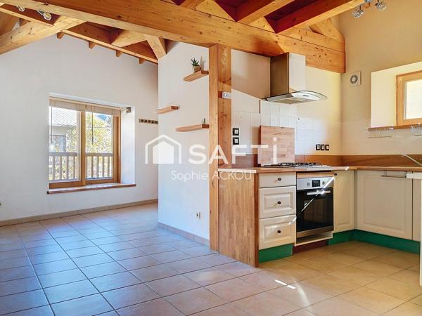 Duplex T4 au centre de Guillestre - Posez vos meubles!