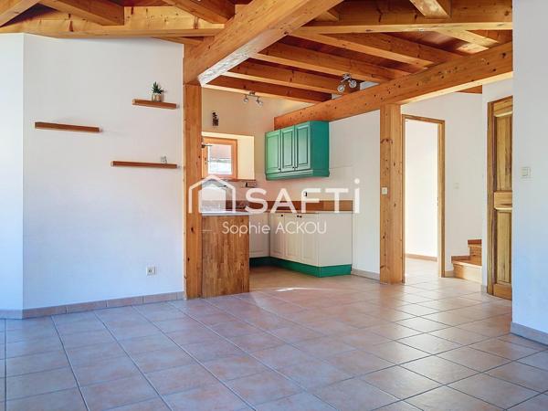 Duplex T4 au centre de Guillestre - Posez vos meubles!