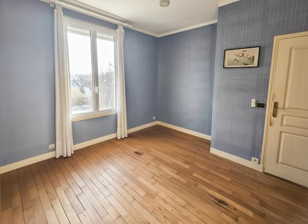 Maison Verrieres Le Buisson 6 pièce(s) 120.53 m2