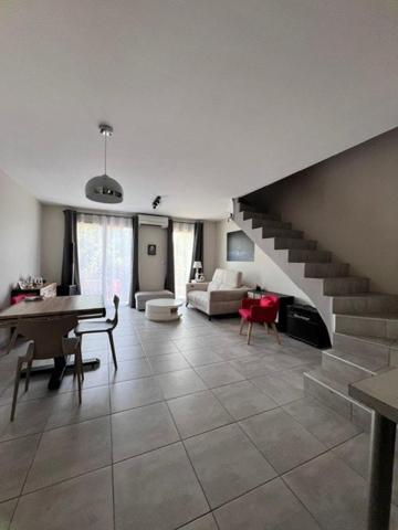 Maison de 2014 en parfait état.