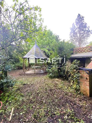 Idéalement située à proximité des commerces et de la gare