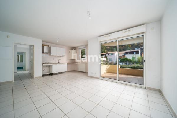 Parking + appartement