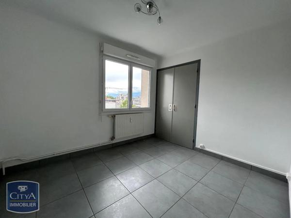Appartement à louer 3 pièces 67.83m² Grenoble (38100)