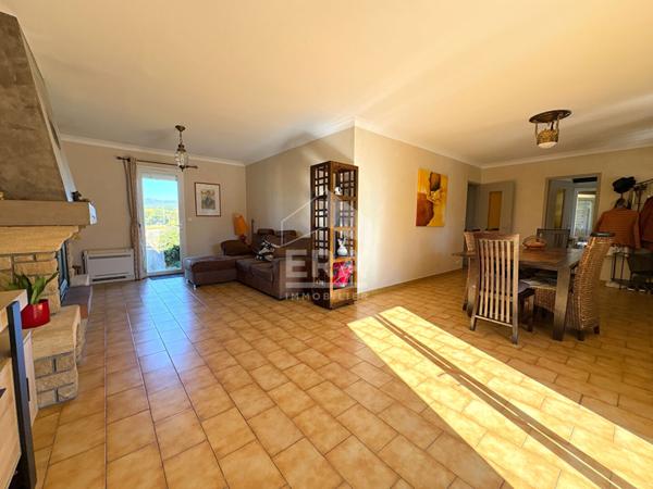 A VENDRE EXCLUSIVITE 84120 PERTUIS MAISON PLAIN PIED TYPE 3 PIECES D'ENVIRON 81M² AVEC GARAGE, PISCINE, SPA CANADIEN ET JARDIN