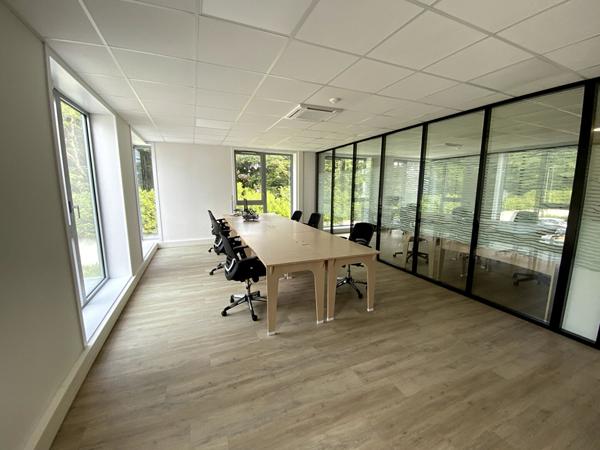A LOUER : Très beau plateau de Bureaux environ 203 m2 - RAGON TERTIAIRE Trellières