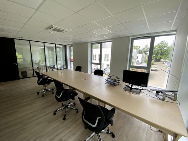 A LOUER : Très beau plateau de Bureaux environ 203 m2 - RAGON TERTIAIRE Trellières