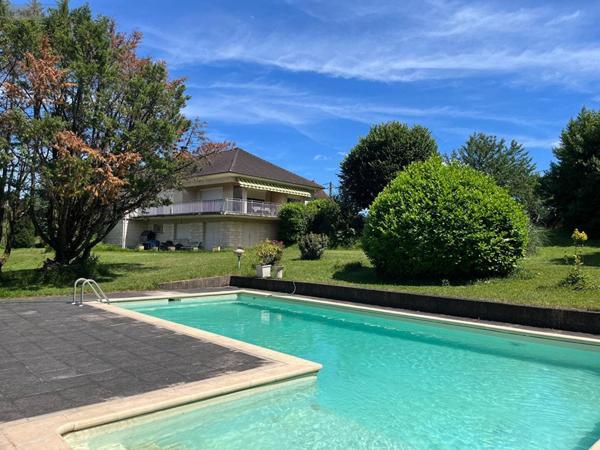 Maison à vendre à Figeac dans le Lot (46100), ref : VM4561