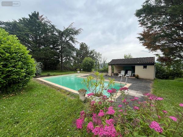 Maison à vendre à Figeac dans le Lot (46100), ref : VM4561