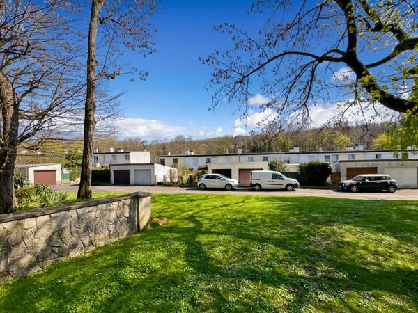 Bièvres (91570) Maison familiale avec jardin - garage - Fort potentiel