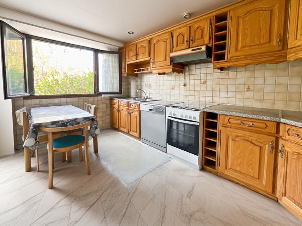 Bièvres (91570) Maison familiale avec jardin - garage - Fort potentiel