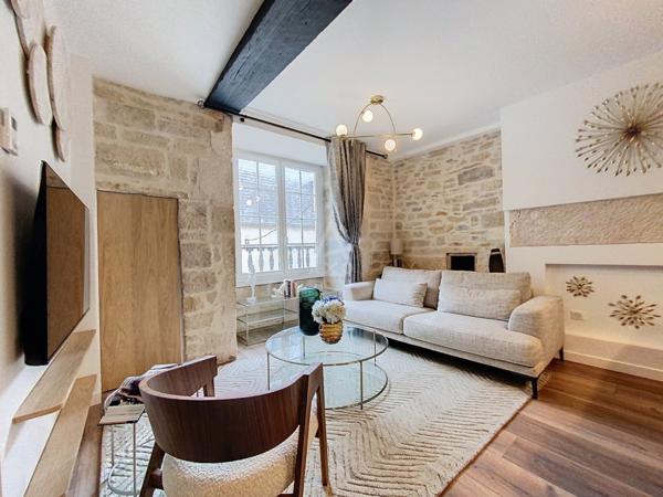 DIJON (21) Hypercentre T2 rénové meublé