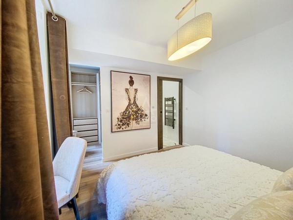 DIJON (21) Hypercentre T2 rénové meublé