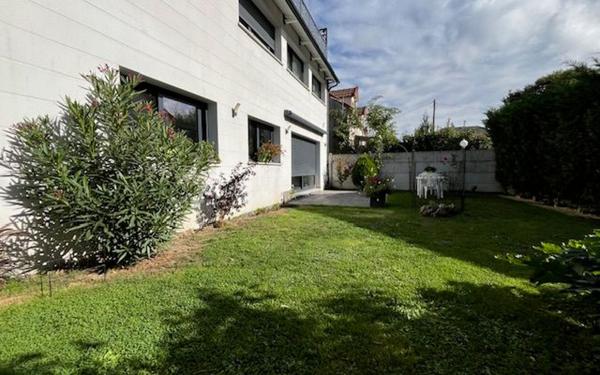 Maison à vendre    4 pièces • 104,27 m2 Villiers-sur-Marne