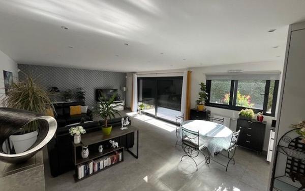 Maison à vendre    4 pièces • 104,27 m2 Villiers-sur-Marne