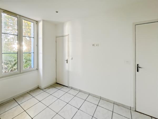 Appartement
         2 pièces
        - 43 m²