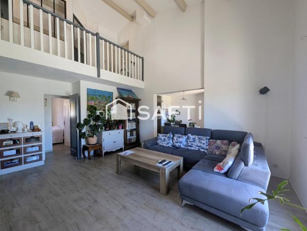 Villa décorée avec goût au sein d'un lotissement situé à la Tour de Mare, aucun travaux à prévoir, garage, vue dégagée