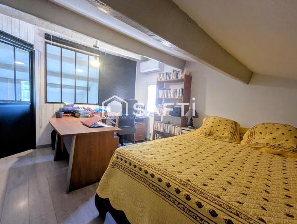 Villa décorée avec goût au sein d'un lotissement situé à la Tour de Mare, aucun travaux à prévoir, garage, vue dégagée