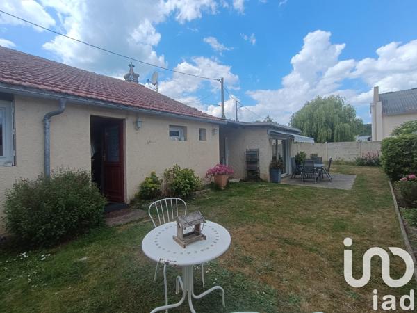 Longère 5 pièces de 122 m² à Aunay-sous-Crécy (28500)