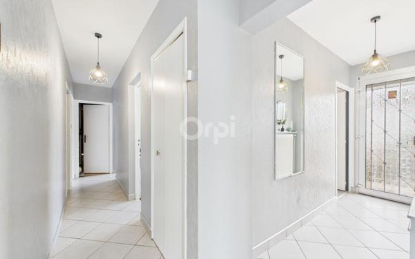 Maison à vendre    5 pièces •  Échenoz-la-Méline