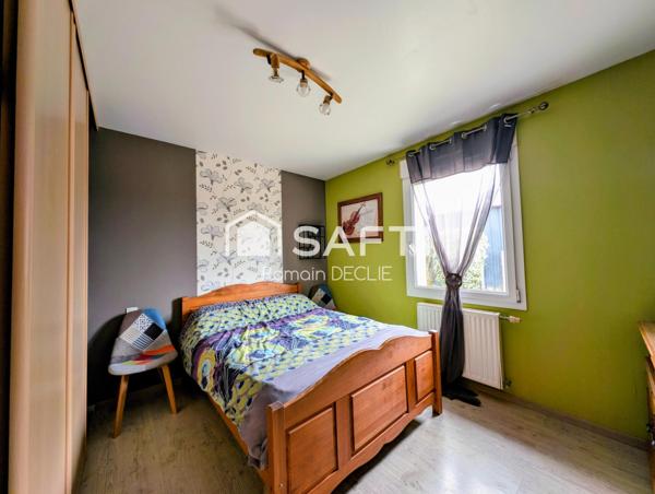 Maison de plain-pied de 130 m² avec 5 chambres et dépendances