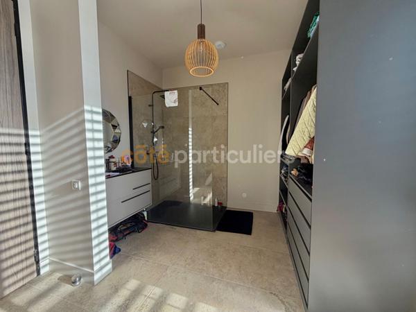 Vente Maison255 m² - 6 Pièces - LA FOUILLOUSE (42480)