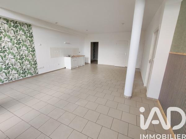 Location appartement 4 pièces 85 m² Bruay-la-Buissière