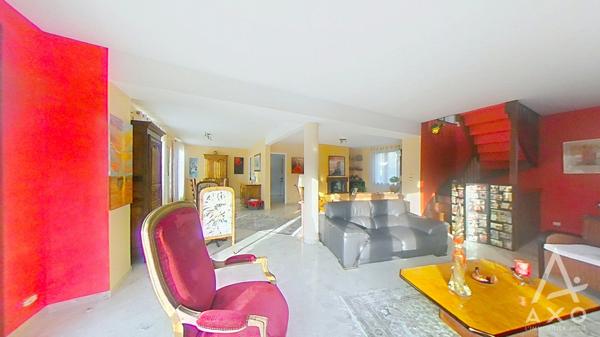 Cambes-en-Plaine – Maison familiale 168 m² – Beaux volumes – 5 chambres