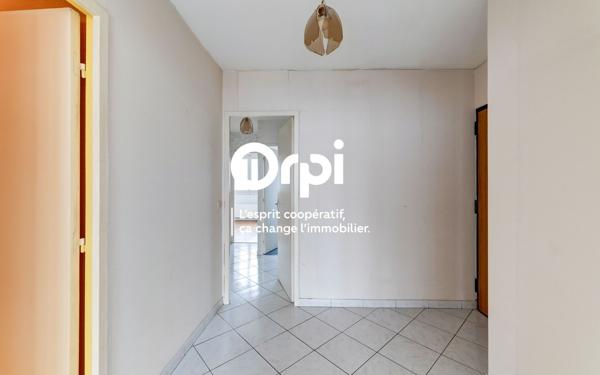 Appartement à vendre    2 pièces • 70,30 m2 Villeurbanne